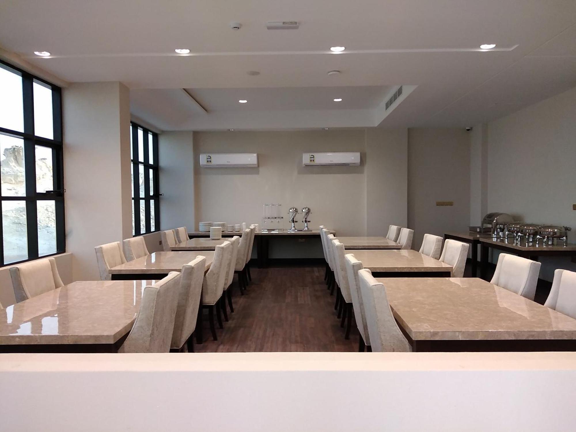 Nebula Hotel Duqm Zewnętrze zdjęcie